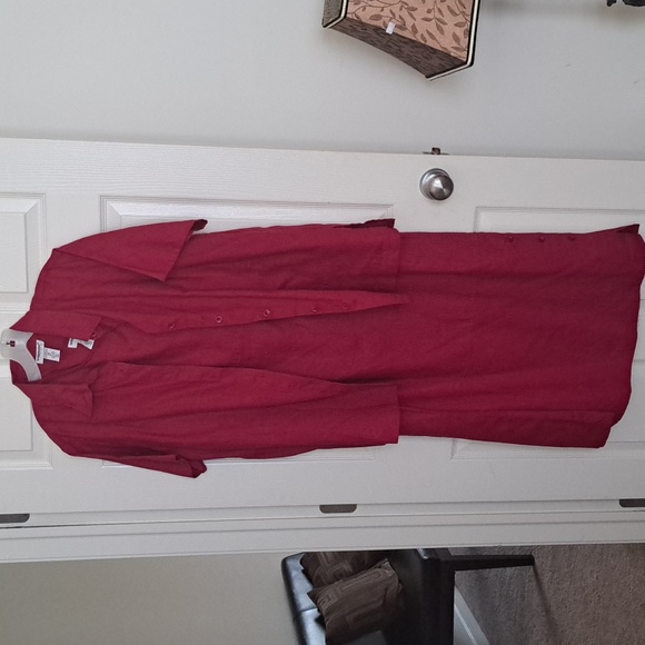 New Linen Suit - Picture 7 of 8